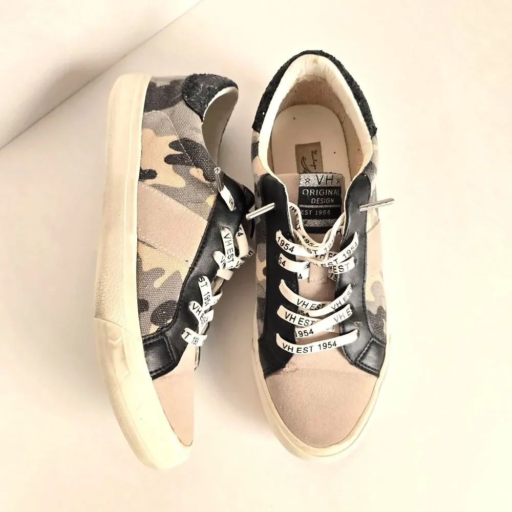 VINTAGE HAVANA Gray Camo Low‑Top Sneakers with VH EST 1954 Logo Laces